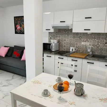 Apartment Flamingo Z Basenem *